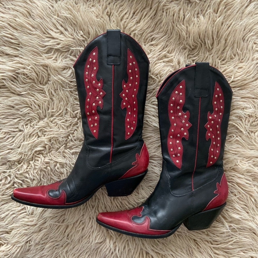 BCBG red and black leather cowboy boots 8B